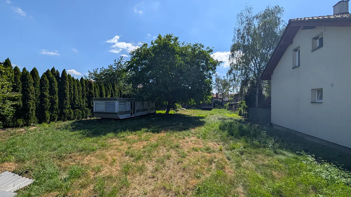 Prodej stavebního pozemku 989 m²
